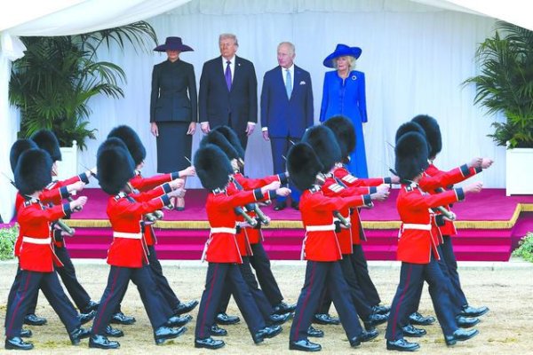 正规配资官网官网 隆重仪式难掩分歧！王室招待特朗普，英美“各怀心事”